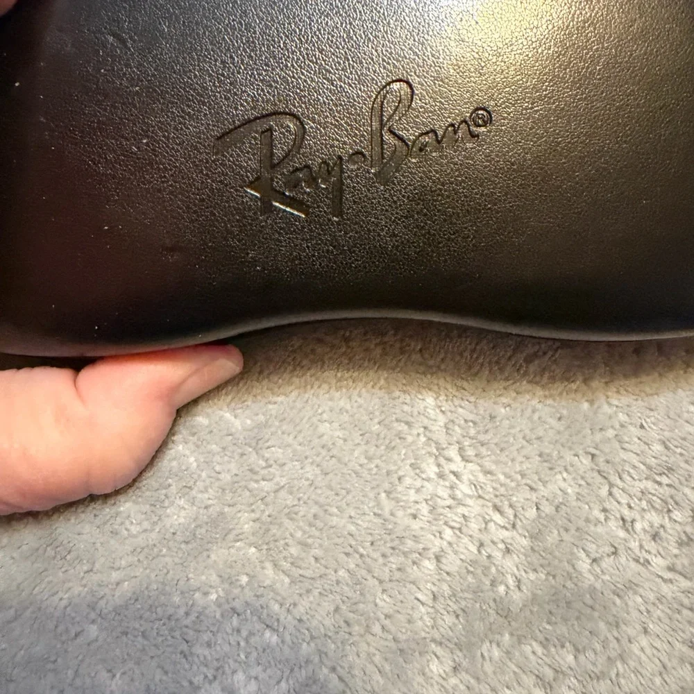 Ray-Ban Black Hard Sunglasses Case Clamshell‎ Authentic Replacement